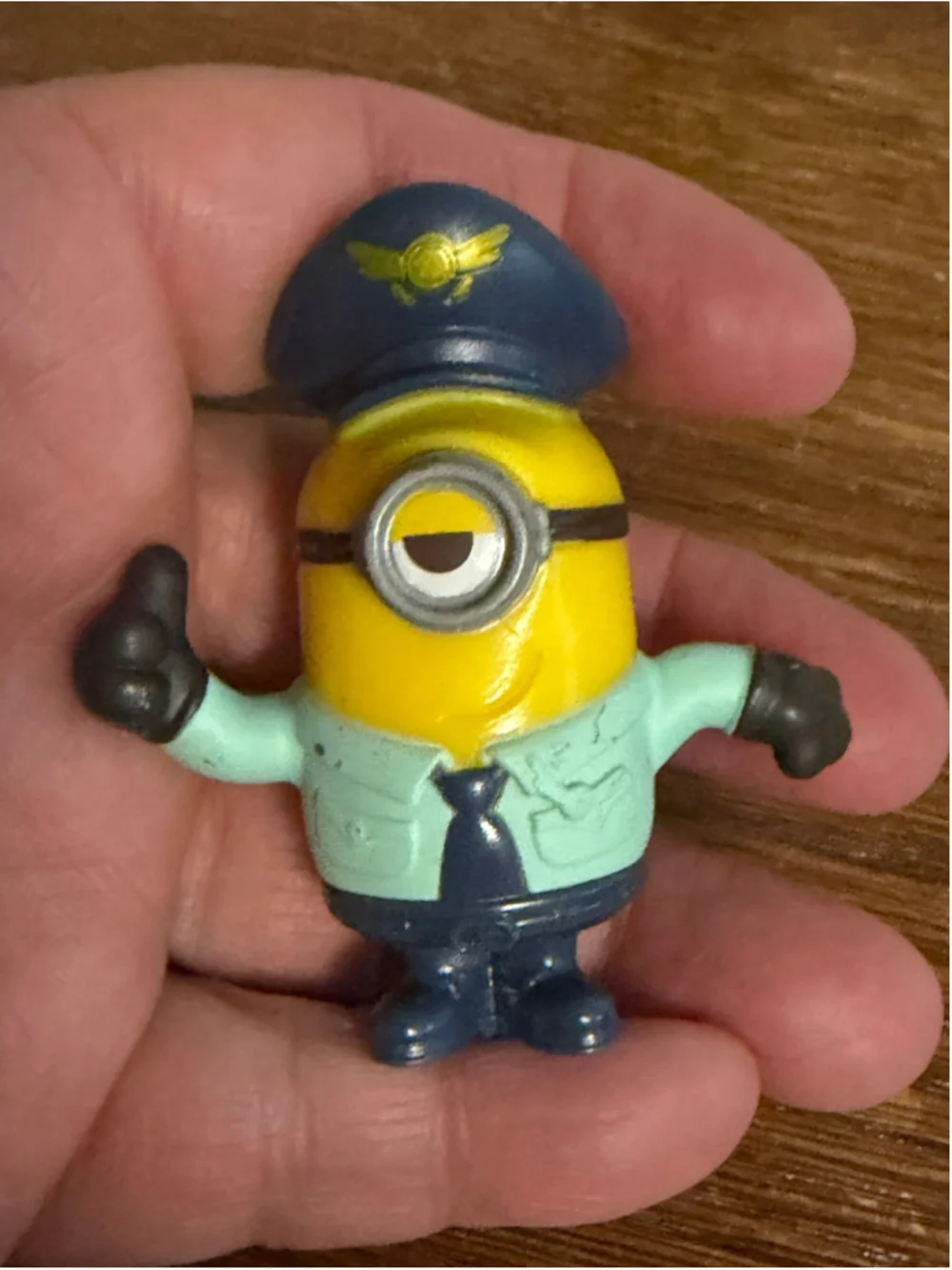 Despicable Me Minions Mini Figures Lot of 4 Pilot Chef Prisoner Character Toys